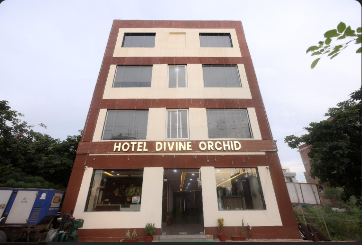 Hotel Divine Orchid