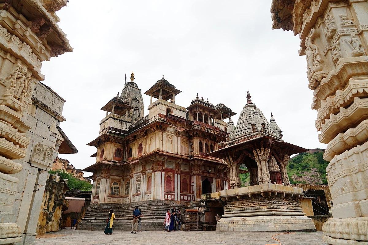 Jagat Shiromani Temple