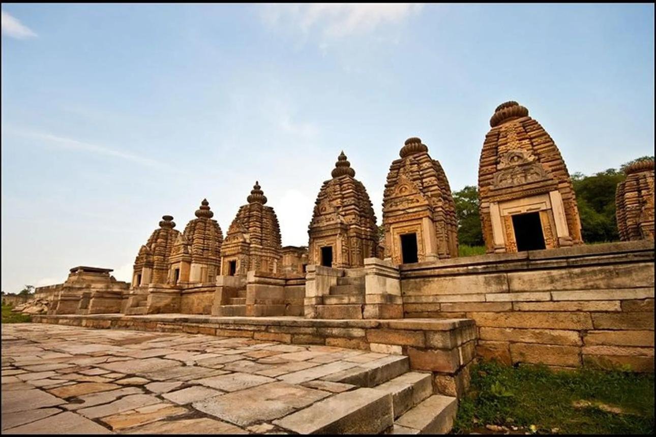 Bateshwar Temple Morena: History, Ancient Shiva Temples & Mudras Stays Guide