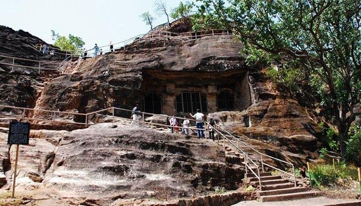 Gupt Mahadev Temple Pachmarhi: History, Cave Shrine, Darshan & Mudras Stays Guide