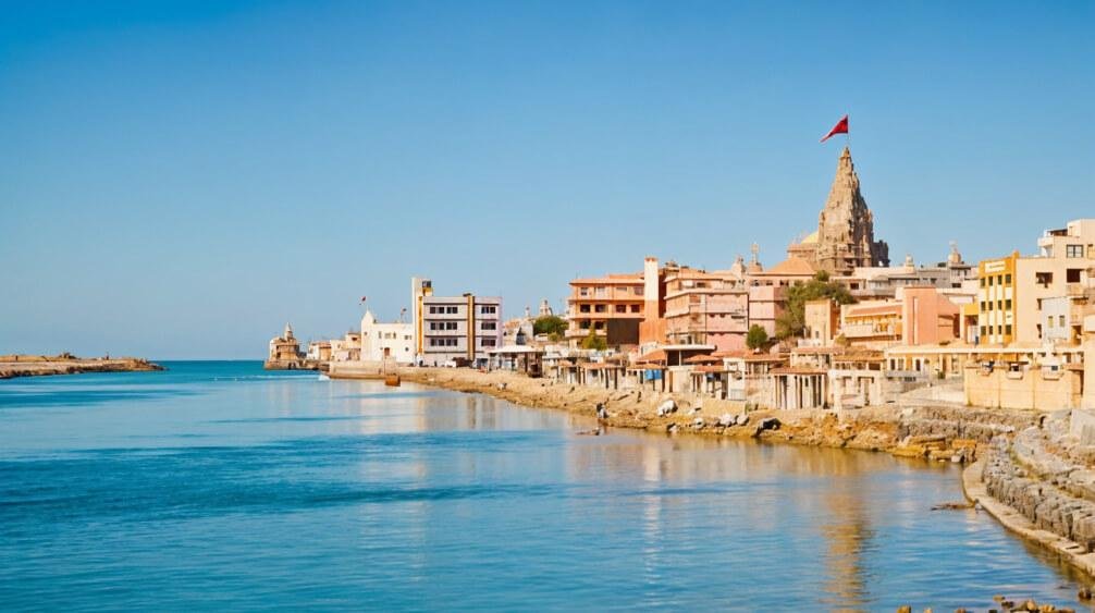 Dwarka Beach: A Peaceful Coastal Escape Near Dwarkadhish Temple