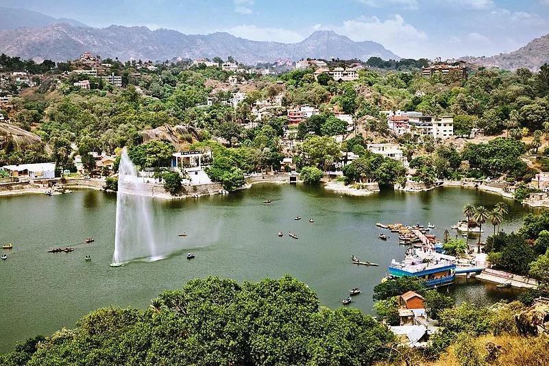Nakki Lake: The Heart of Mount Abu's Scenic Beauty