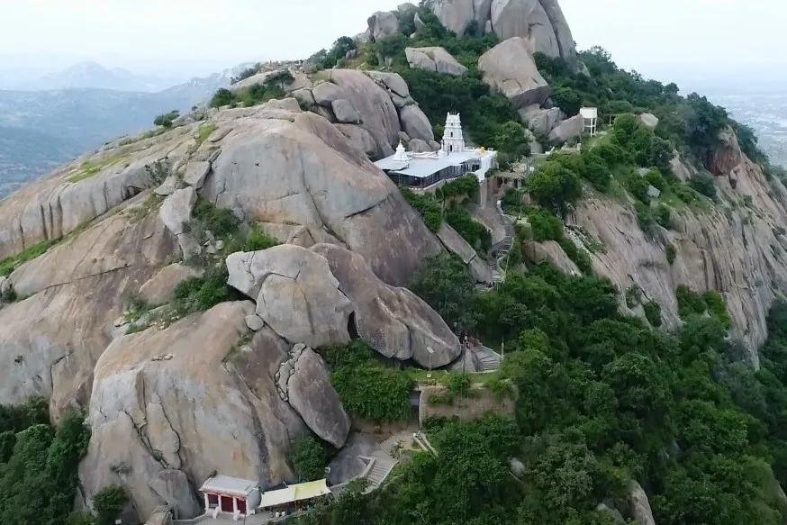 Devarayanadurga Yoga Narasimha Temple: A Sacred Hilltop Shrine Near Tumakuru
