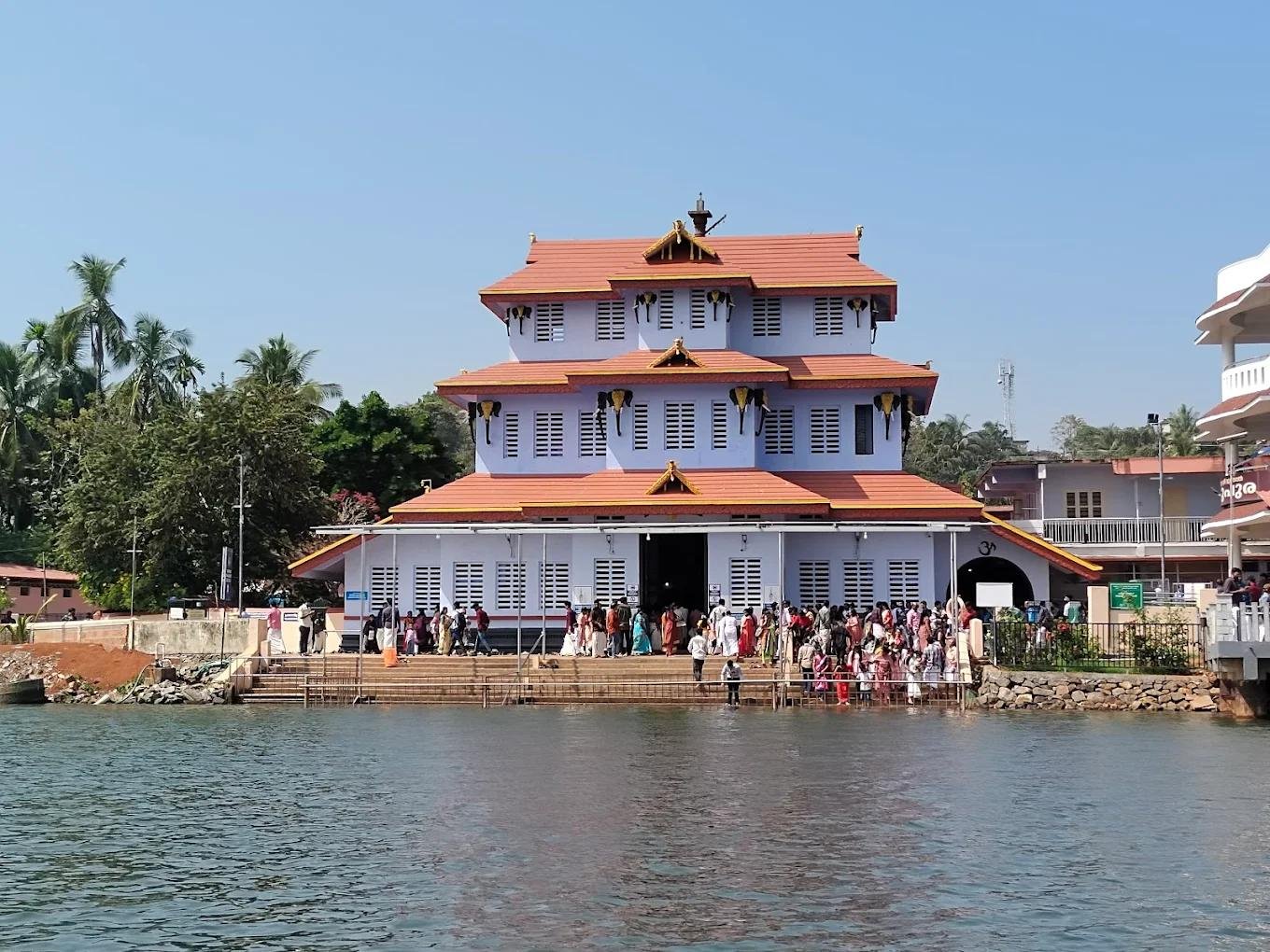 Parassinikadavu Muthappan Temple: Kerala's Unique Temple of Lord Muthappan