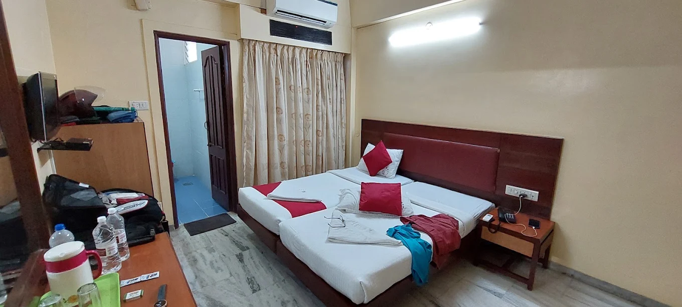 Hotel M R International