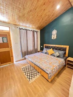 The Dreamcatcher Rooms & Café
