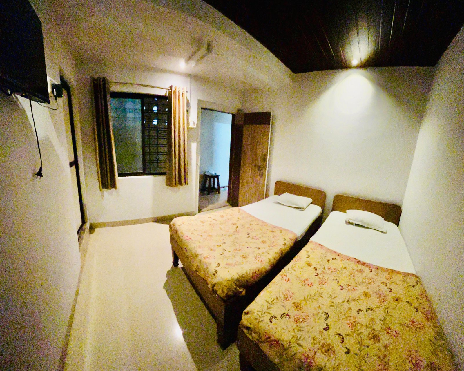 Hotel Ashirwad Lodge