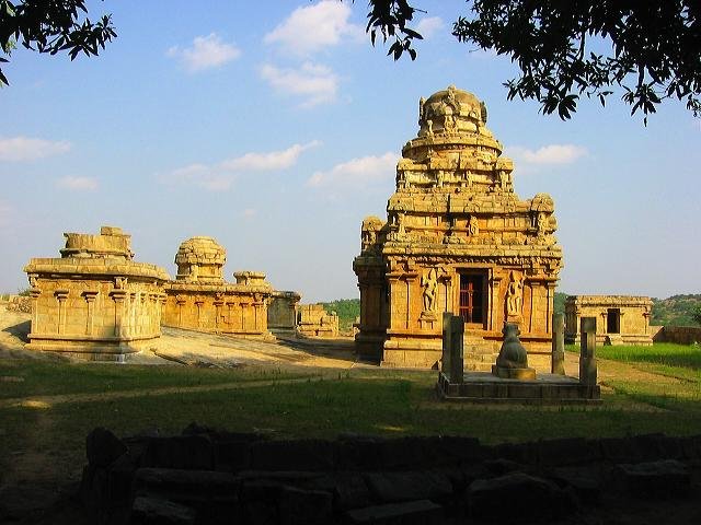 Vijayalaya Choleeswaram: The Ancient Hilltop Temple of Narthamalai