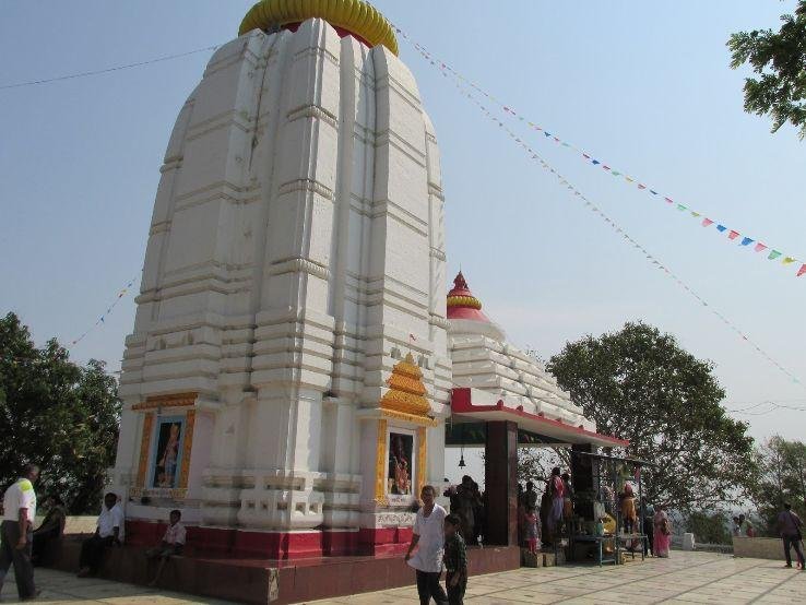 Dhabaleswar Temple: The Sacred Island Shrine of Lord Shiva in Cuttack