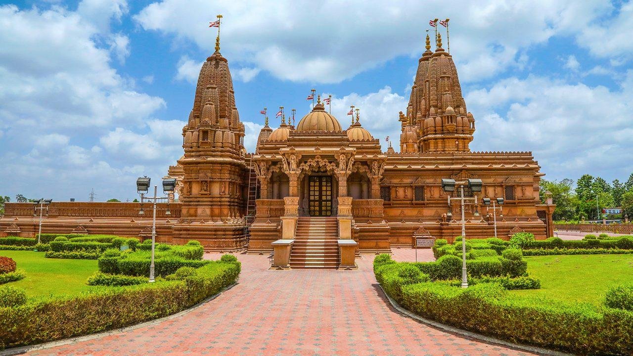 Swaminarayan Temple: A Beautiful Spiritual Landmark in Silvassa