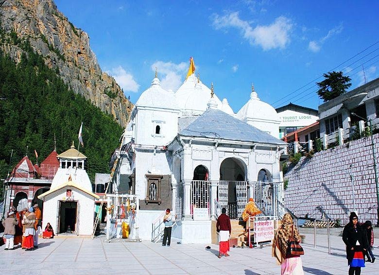 Gangotri Aarti Guide | Timings, Benefits, Speciality & Complete Devotional Experience