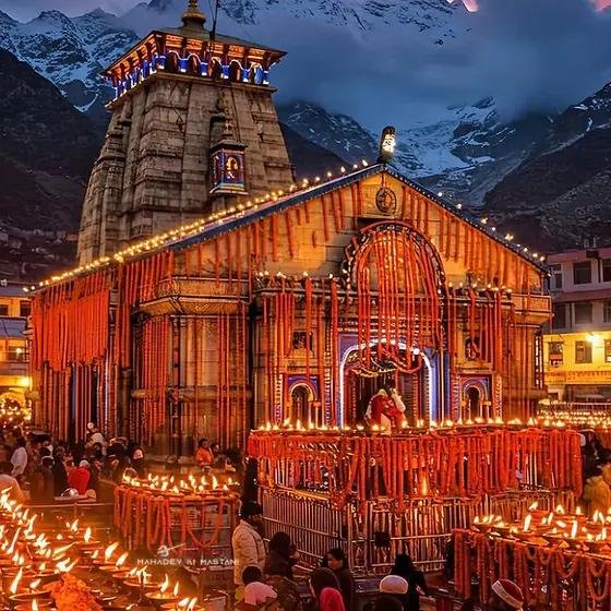 Experience the Divine Worship of Lord Shiva | Kedarnath Aarti
