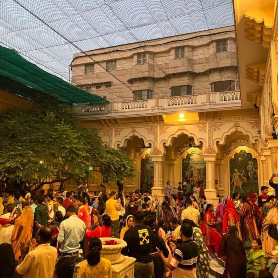Witness Radha Raman Aarti: Vrindavan’s Living Seva Tradition