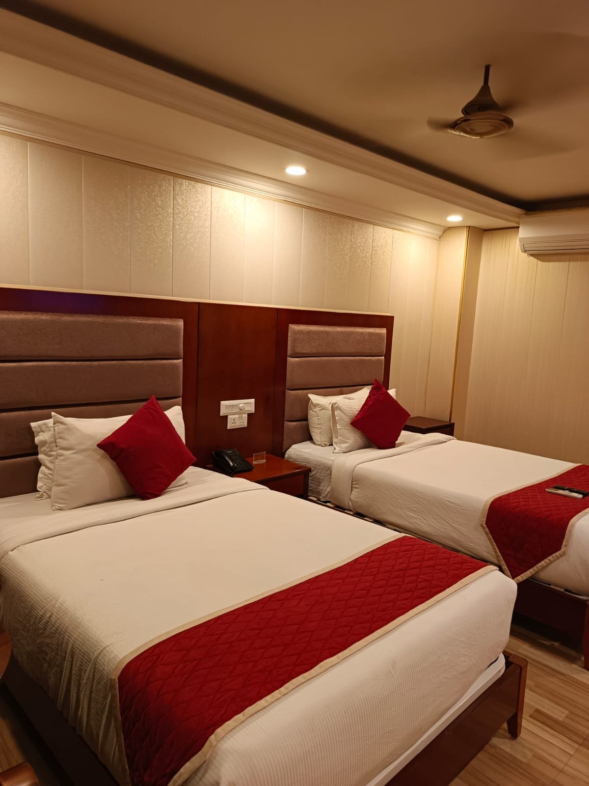Hyders Park – The Business Hotel
