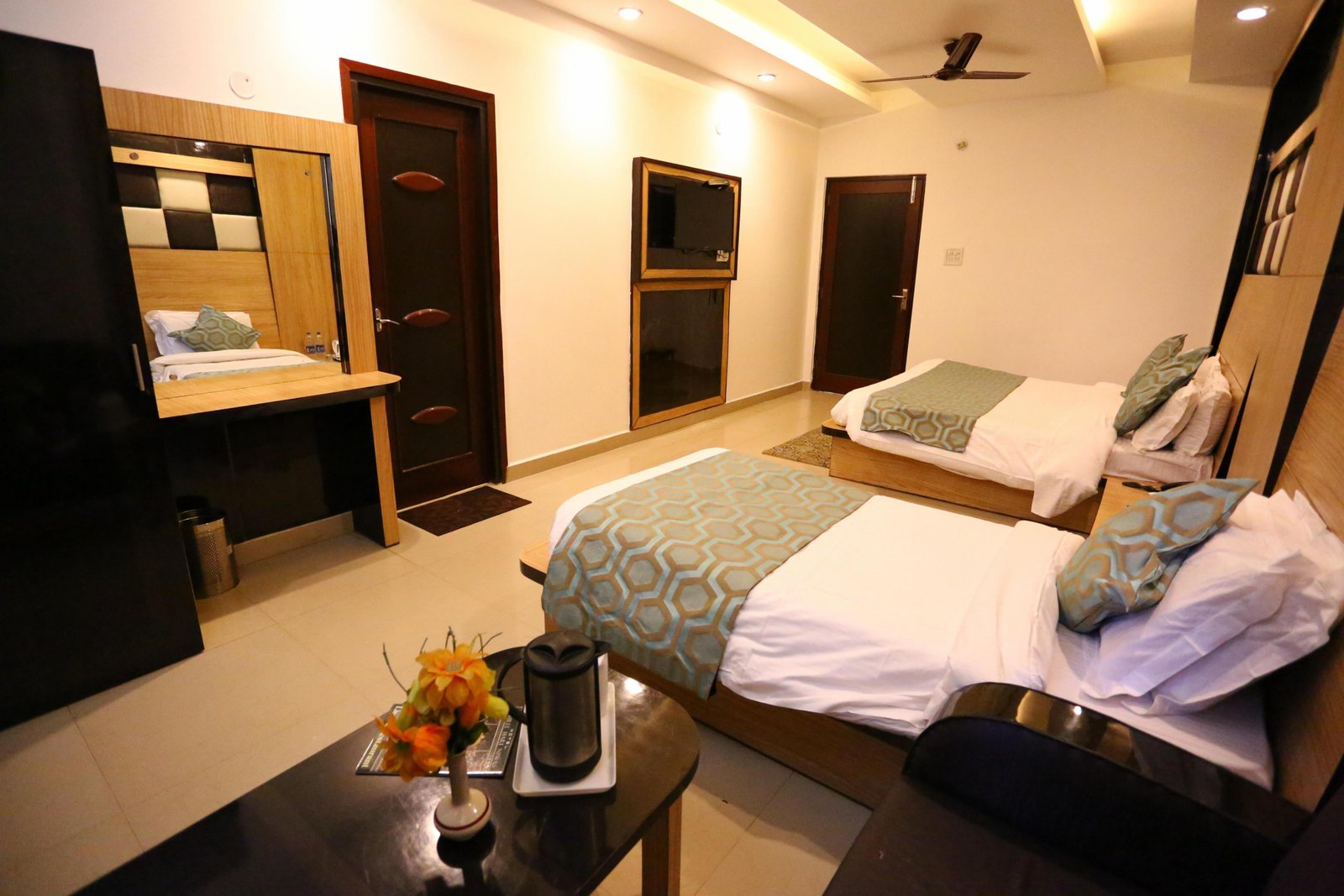 Hotel Shree Hari Niwas