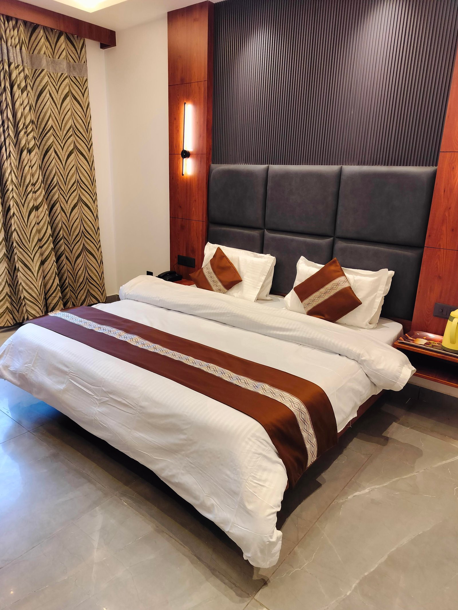 Hotel Kerni Palace