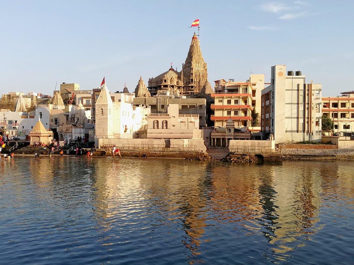 Hotels in Dwarka – Hotels Near Dwarkadhish Temple by Mudras Stays