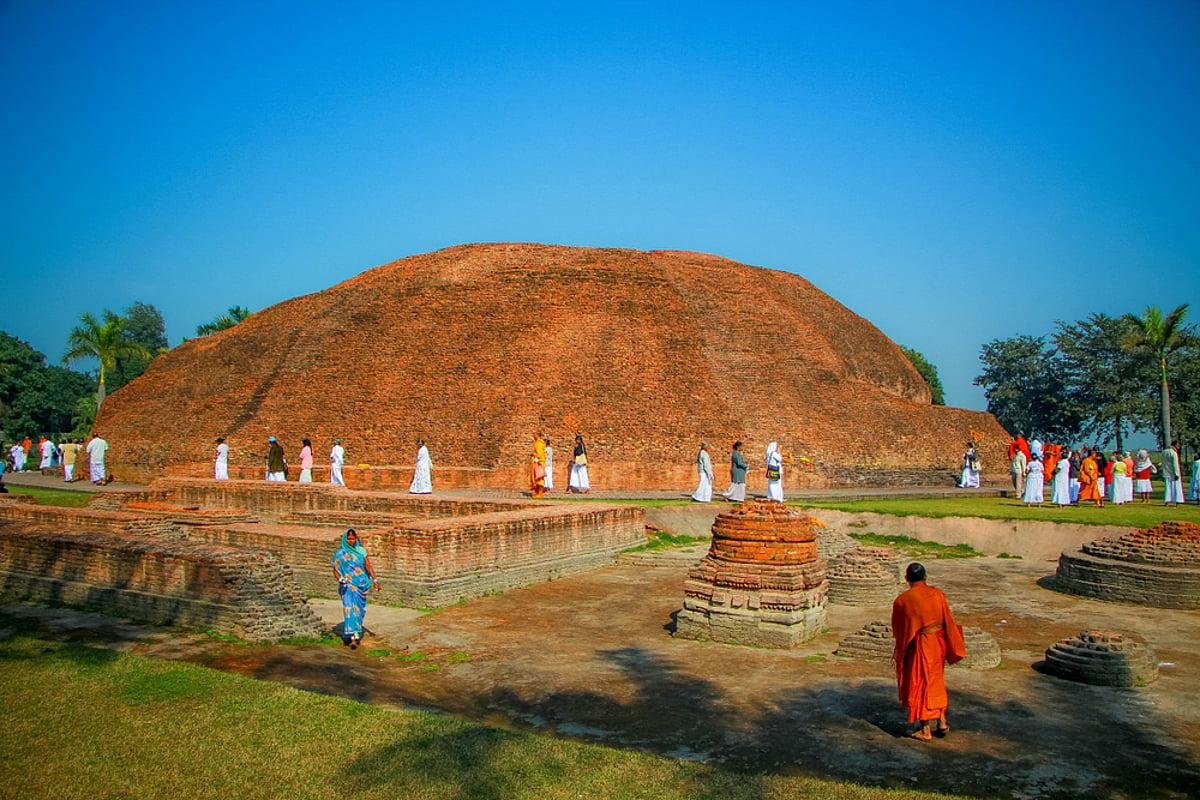 Hotels in Kushinagar – Hotels Near Mahaparinirvana Temple by Mudras Stays