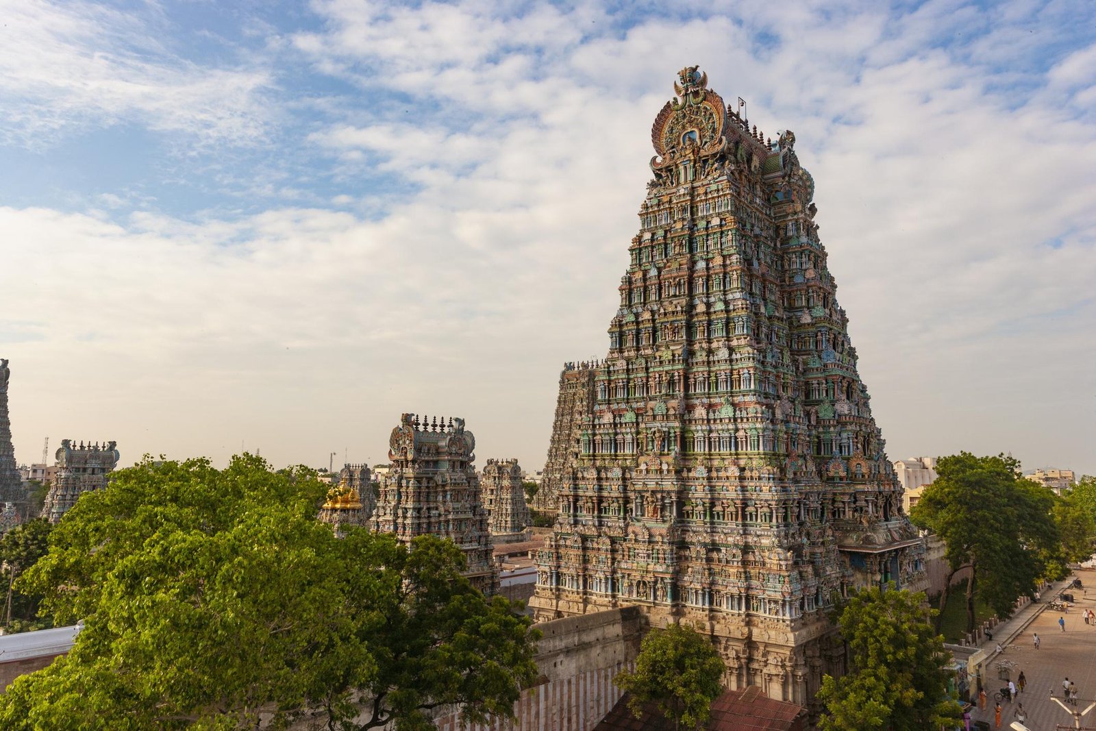 Hotels in Madurai – Hotels Near Meenakshi Amman Temple by Mudras Stays