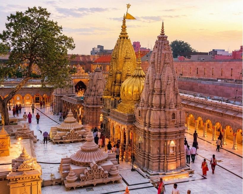 Hotels in Varanasi – Hotels Near Kashi Vishwanath Temple by Mudras Stays