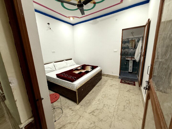 Maa Kalishila Home Stay