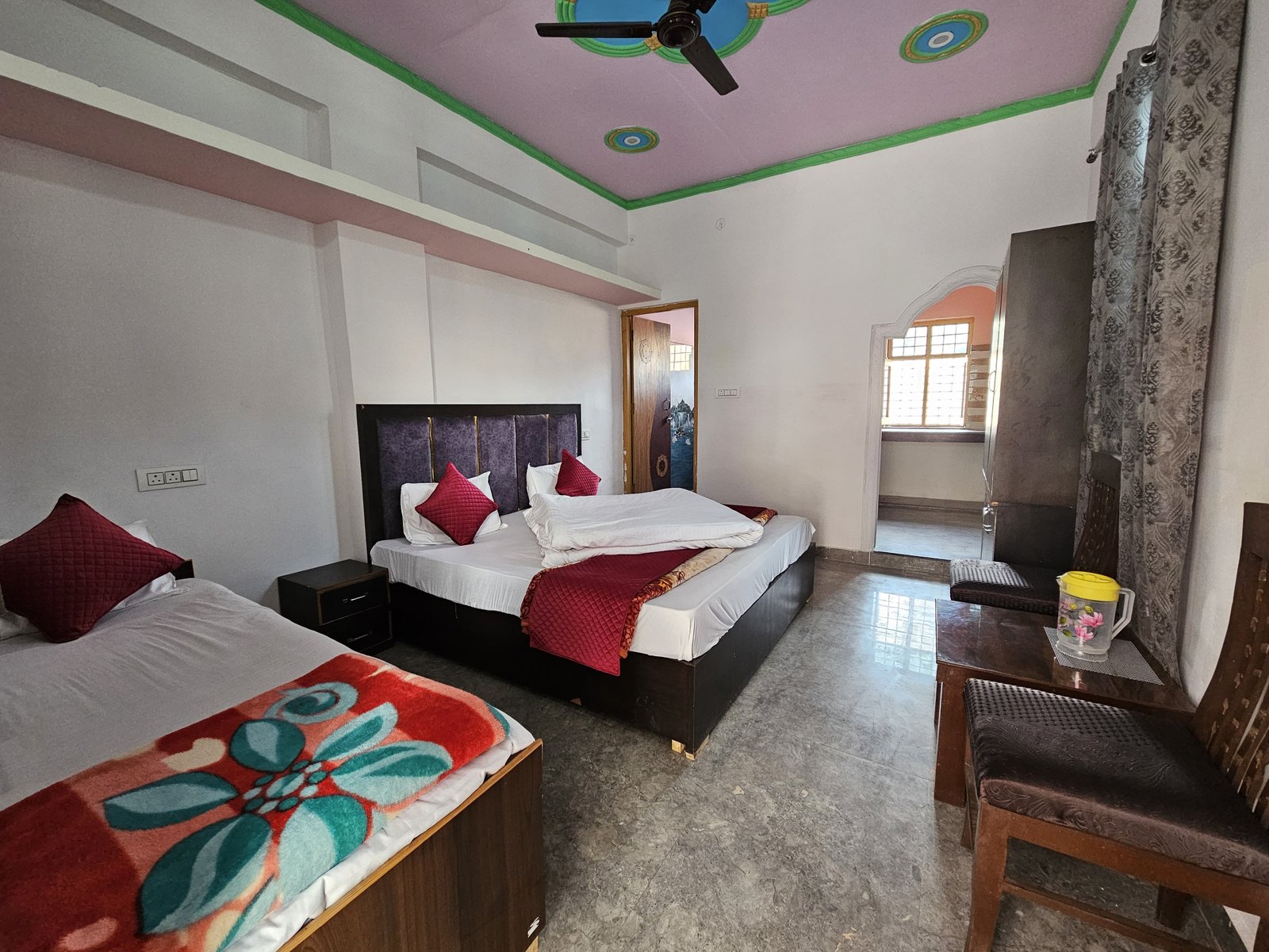 Hotel Kanak Nandi